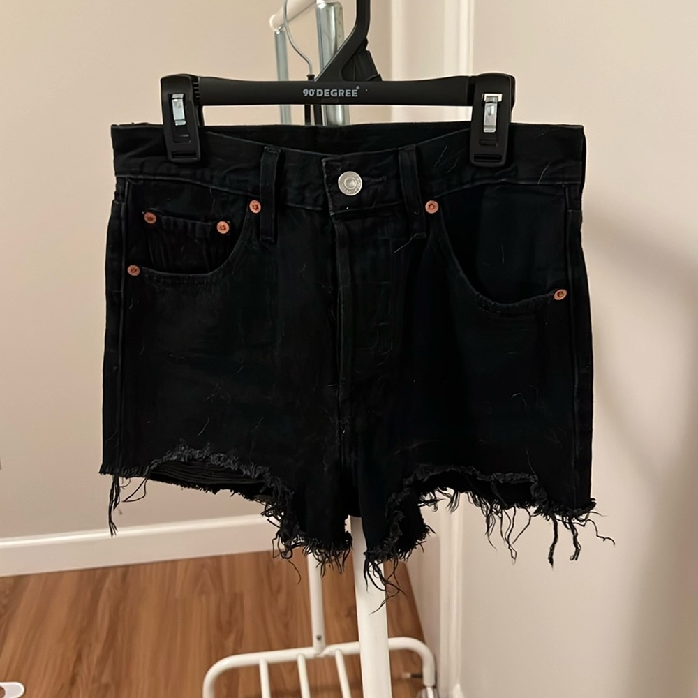 Levi’s 501 black shorts